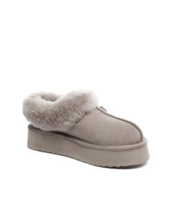 Women's UGG Hailey Slippers 24 Women's UGG Hailey Slippers -Uggbay 0009 2Haily UGG Moccasin Brown 2