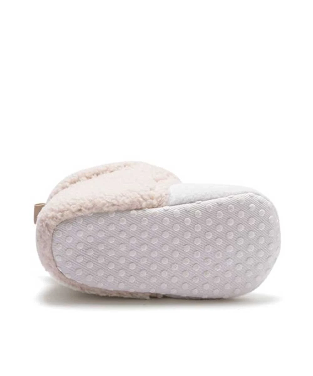 UGG Baby Gift Set 4 UGG Baby Gift Set - Image 4