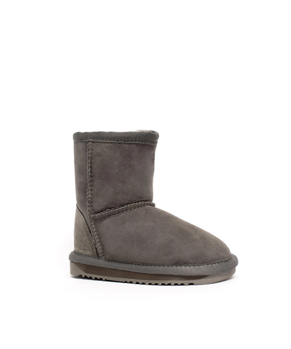 Kids UGG Classic Short 18 Kids UGG Classic Short - Image 18