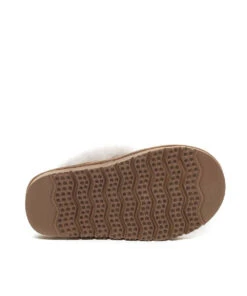 Kid’s Fuzzy UGG Slippers 13 Kid’s Fuzzy UGG Slippers -Uggbay KidsUGGFuzzySlipperChestnut4
