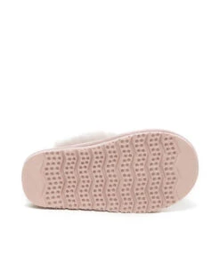 Kid’s Fuzzy UGG Slippers 18 Kid’s Fuzzy UGG Slippers -Uggbay KidsUGGFuzzySlipperPink4
