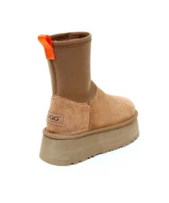 Women's UGG Hightop Platform Boot 8 Women's UGG Hightop Platform Boot -Uggbay UGGClassicHightopPlatformChestnut3