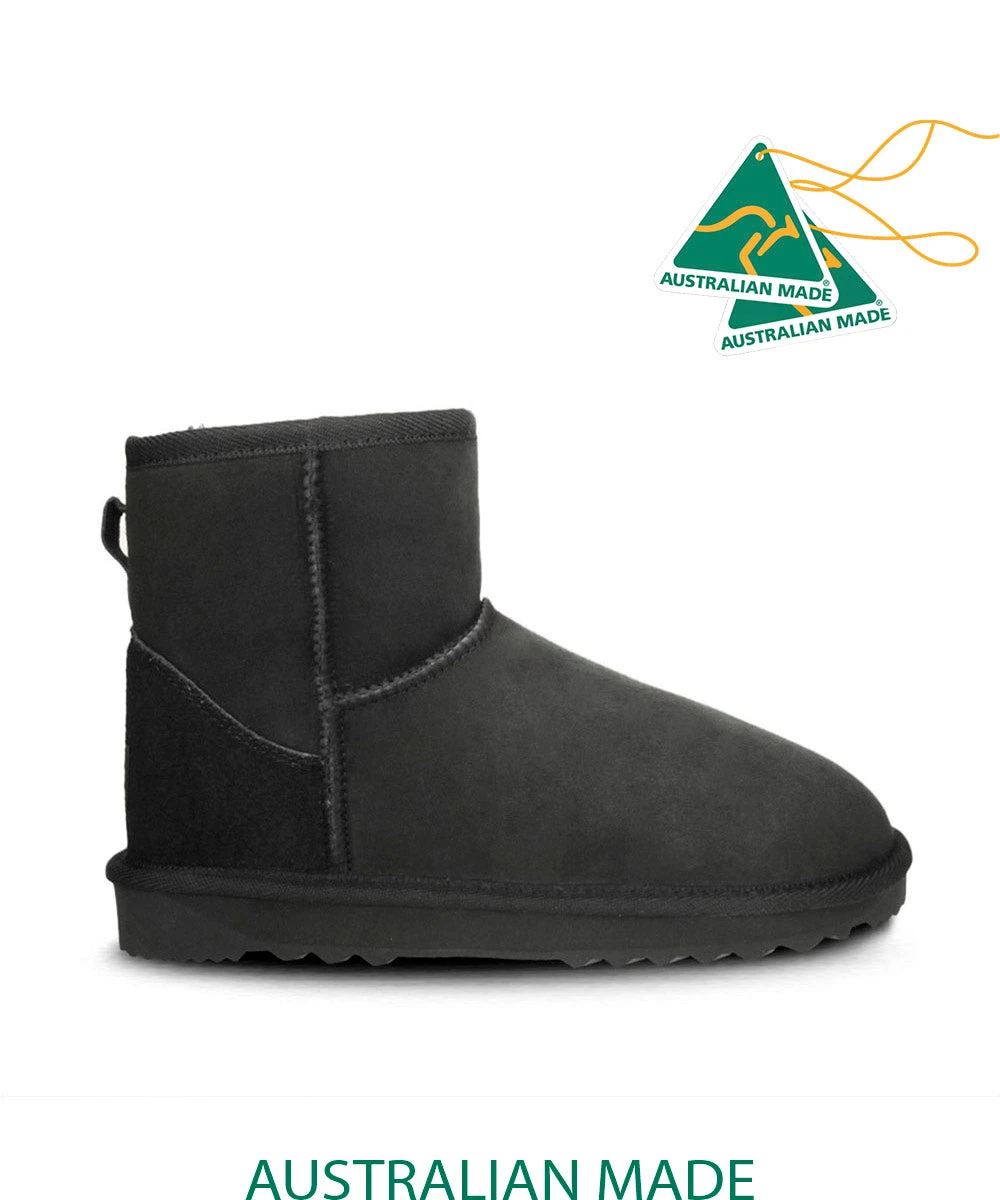 Men's UGG Premium Classic Mini 15 Men's UGG Premium Classic Mini - Image 15